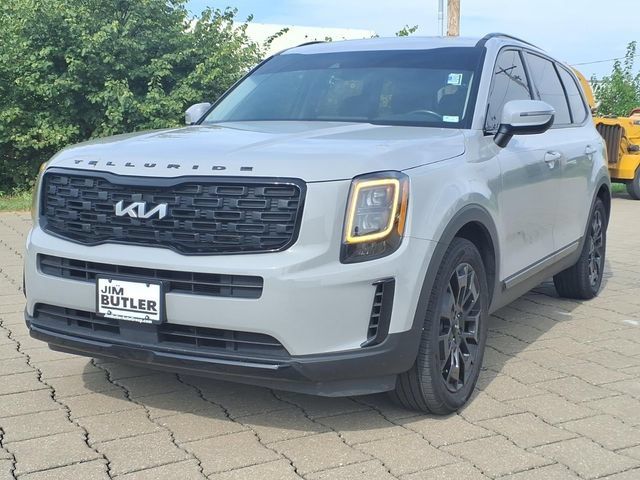 Used 2022 Kia Telluride EX w/ EX Premium Package AWD/4WD image 2