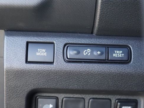 Used 2022 Nissan Frontier Pro-X w/ Pro-X Premium Package RWD image 21