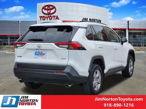 Used 2024 Toyota RAV4 XLE image 5