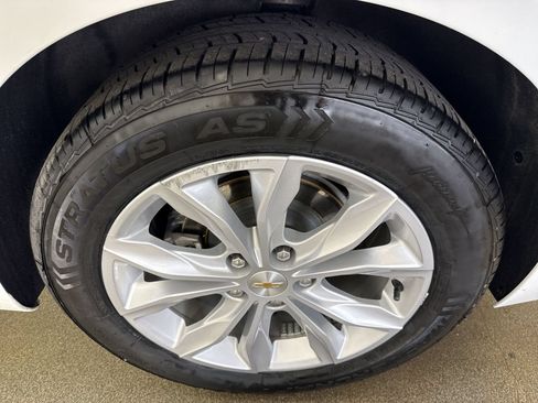 Used 2024 Chevrolet Malibu LT FWD image 5