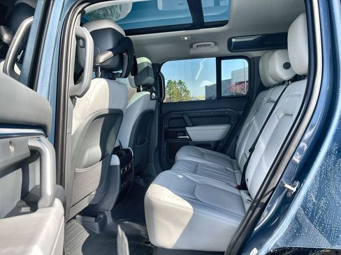 New 2026 Land Rover Defender 110 X-Dynamic SE image 15