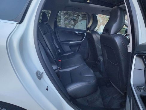 Used 2017 Volvo XC60 T6 Dynamic w/ Climate Package image 26