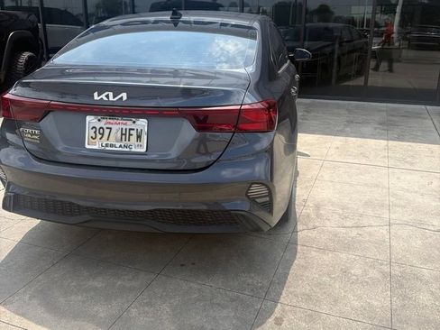 Used 2024 Kia Forte LXS w/ LXS Technology Package FWD image 4