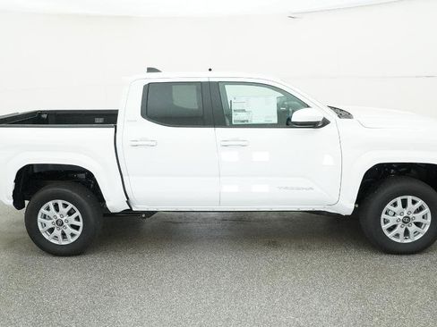 New 2025 Toyota Tacoma SR5 image 25