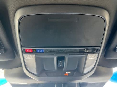 Used 2025 Subaru Forester Premium AWD/4WD image 30