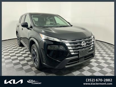 Used 2025 Nissan Rogue SV