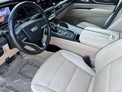 Certified 2023 Cadillac Escalade Premium Luxury w/ Performance Package image 10