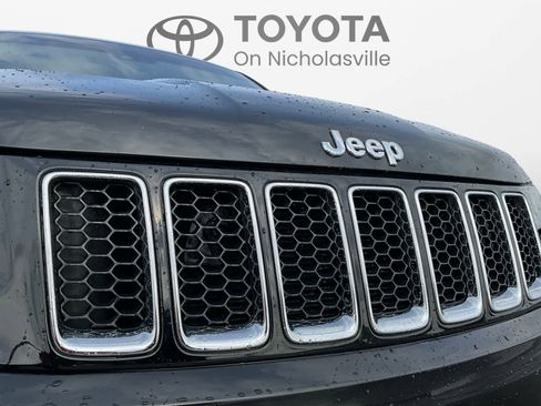 Used 2016 Jeep Grand Cherokee SRT w/ Trailer Tow Group IV image 10