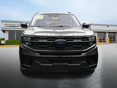 Used 2025 Ford Expedition Active AWD/4WD image 8