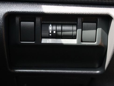 Certified 2024 Subaru Crosstrek 2.0i Premium image 13