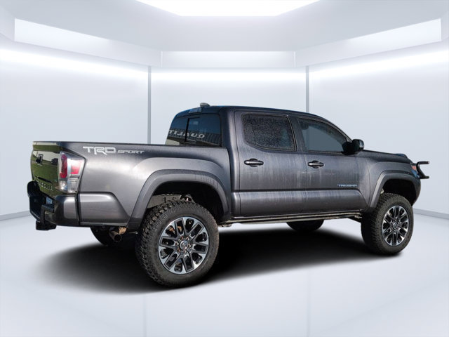 Used 2021 Toyota Tacoma TRD Sport w/ Technology Package RWD image 3