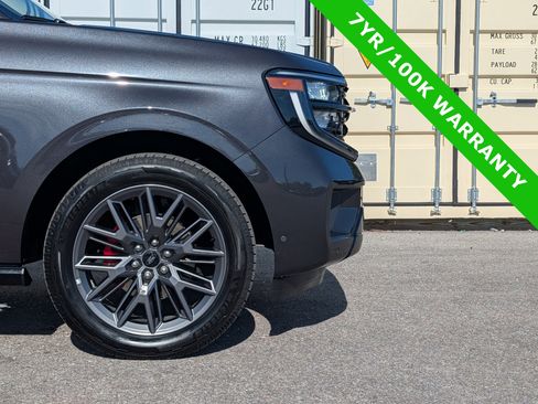 Certified 2025 Ford Expedition Max Platinum w/ Stealth Performance Package AWD/4WD image 11