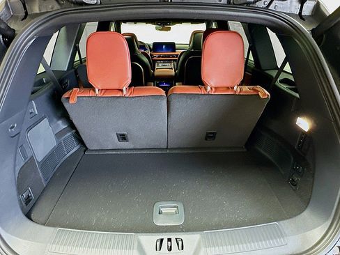 New 2025 Lincoln Aviator Reserve w/ Luxury Package image 29