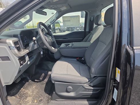 New 2025 Ford F250 XL w/ XL Driver Assist Package image 9