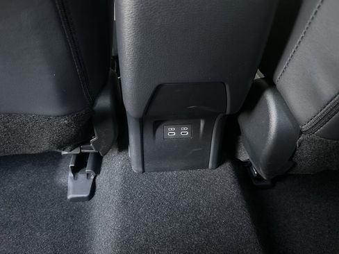 Used 2024 Toyota Prius XLE image 33