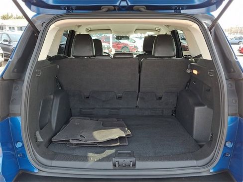 Certified 2018 Ford Escape SE w/ SE Sport Appearance Package image 27