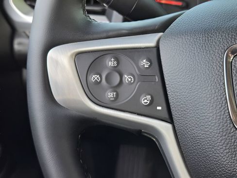 Used 2023 GMC Acadia SLT w/ Preferred Package FWD image 24