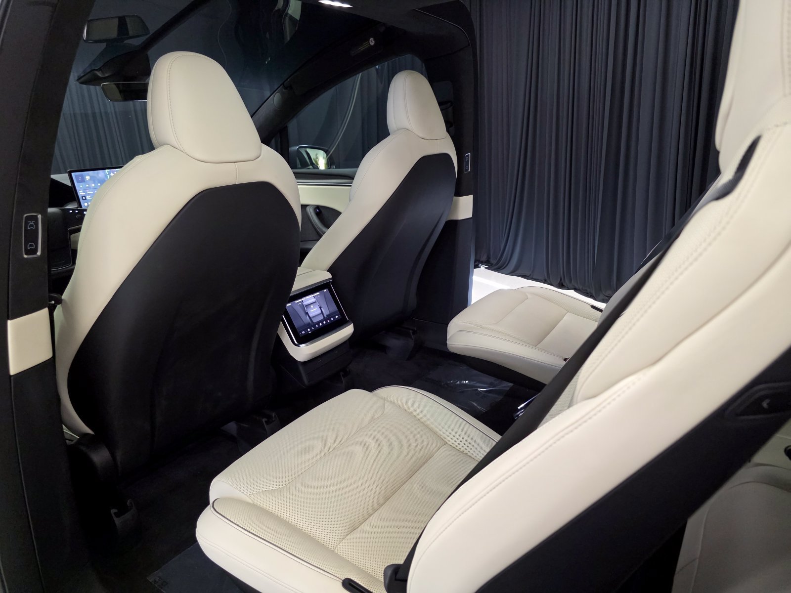Used 2022 Tesla Model X Plaid AWD/4WD image 31