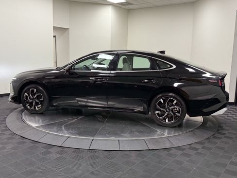 Used 2025 Hyundai Sonata SEL FWD image 4