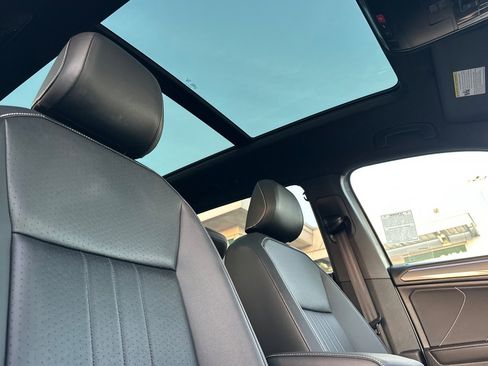 Certified 2023 Volkswagen Tiguan SE R-Line image 18