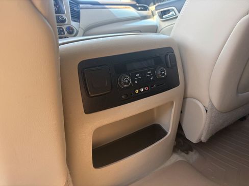 Used 2015 GMC Yukon Denali w/ Touring Package AWD/4WD image 24