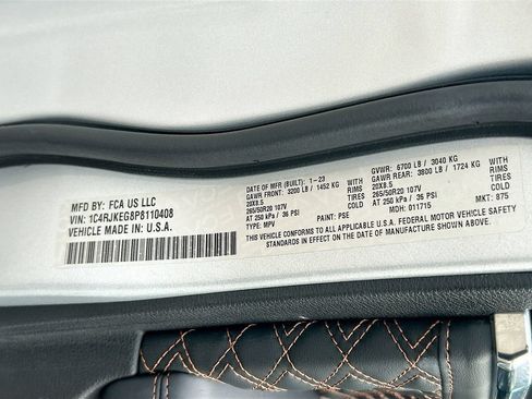 Used 2023 Jeep Grand Cherokee L Summit w/ Advanced Protech Group IV AWD/4WD image 48