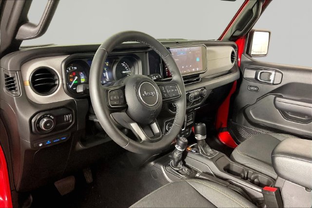 Used 2025 Jeep Wrangler Unlimited Sport S 4xe AWD/4WD image 15