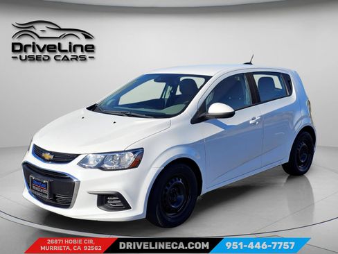 Used 2020 Chevrolet Sonic LT FWD image 1