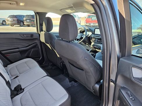 Used 2023 Ford Escape Active image 31
