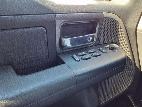 Used 2005 Ford F150 XLT image 18