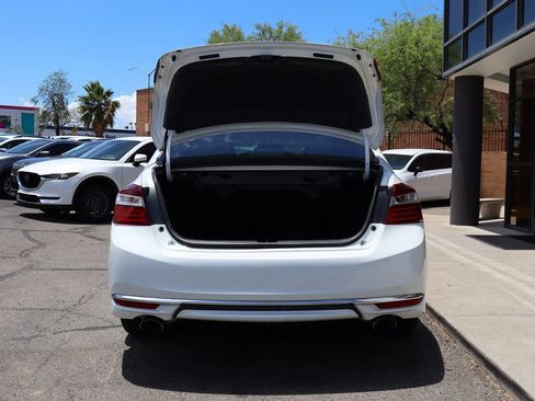 Used 2016 Honda Accord Sport image 22
