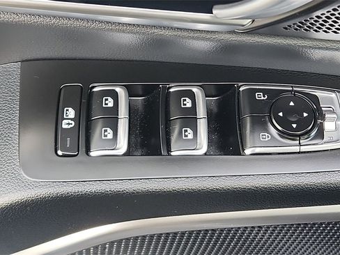 Used 2025 Kia Telluride AWD image 17