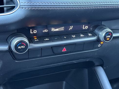 Certified 2025 MAZDA MAZDA3 s FWD image 24