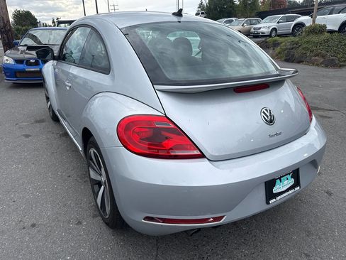 Used 2014 Volkswagen Beetle R-Line image 4