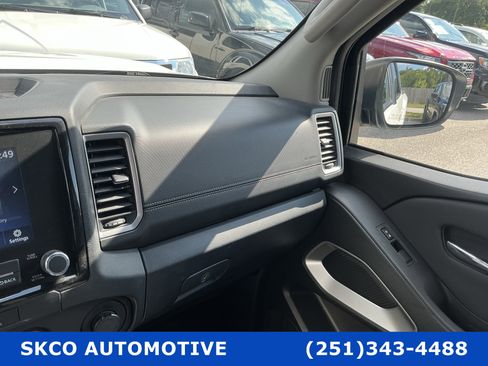 Used 2022 Nissan Frontier SV AWD/4WD image 24