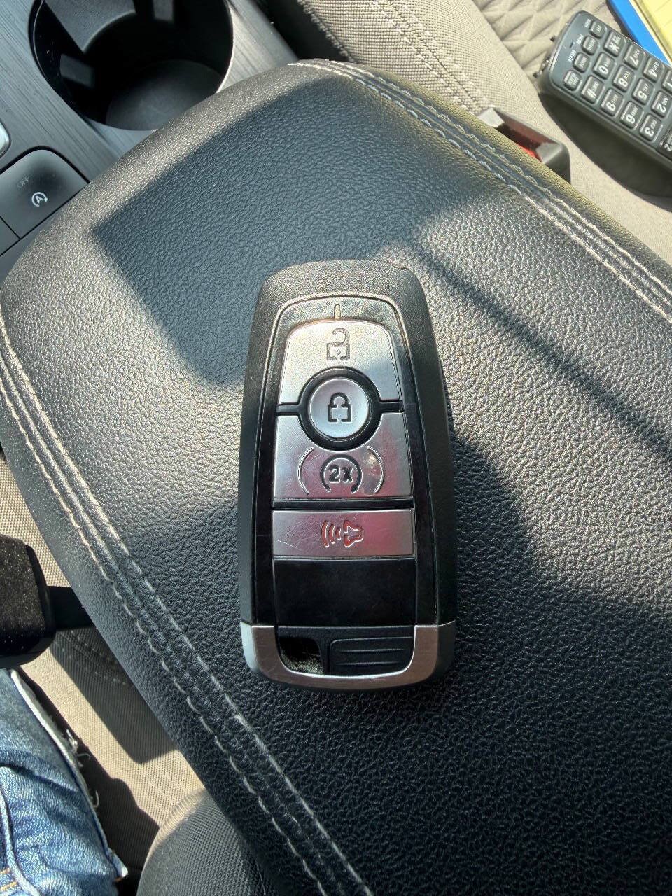 Used 2021 Ford Escape SE w/ Cold Weather Package FWD image 28