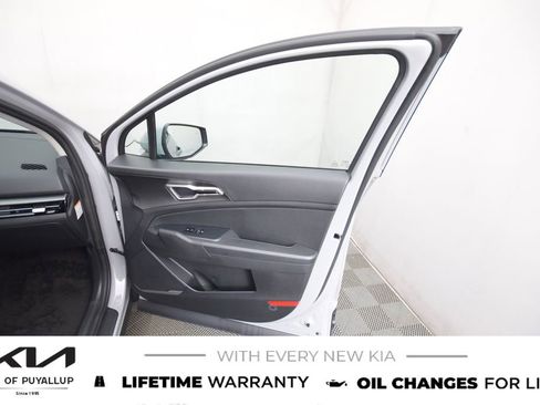 New 2026 Kia Sportage S image 15