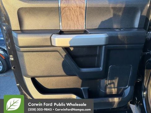 Used 2018 Ford F250 Lariat w/ Lariat Value Package image 29