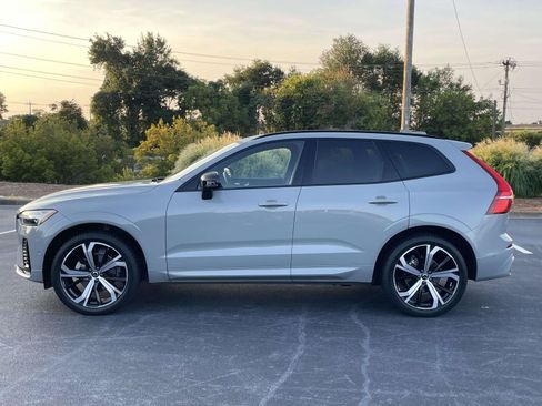 Used 2024 Volvo XC60 B5 Ultimate w/ Protection Package Premier AWD/4WD image 4
