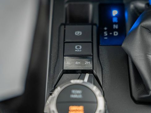 Certified 2025 Toyota 4Runner SR5 image 26