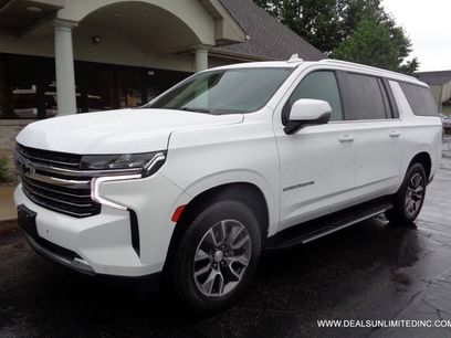 Used 2022 Chevrolet Suburban LT w/ LT Signature Plus Package