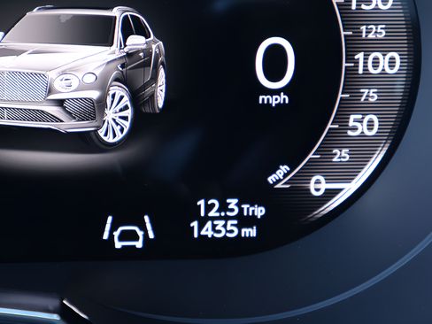 Used 2025 Bentley Bentayga AWD/4WD image 24