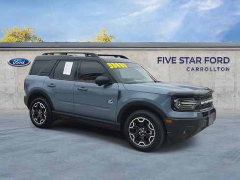 Certified 2025 Ford Bronco Sport Outer Banks w/ Outer Banks Tech Package+ AWD/4WD image 2