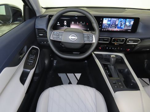 New 2026 Nissan Sentra SL w/ Floor Mat Package image 40