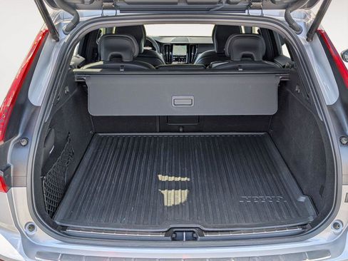 Used 2023 Volvo XC60 B5 Ultimate w/ Climate Package AWD/4WD image 33