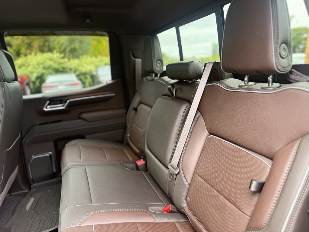 Used 2025 GMC Sierra 1500 Denali w/ Denali Reserve Package AWD/4WD image 24