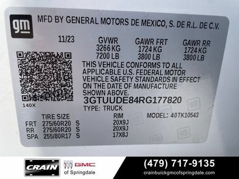 Used 2024 GMC Sierra 1500 SLT w/ SLT Premium Plus Package AWD/4WD image 32