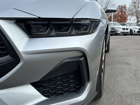 Used 2025 Ford Mustang GT Premium image 6