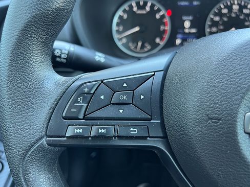 Used 2024 Nissan Sentra S FWD image 16