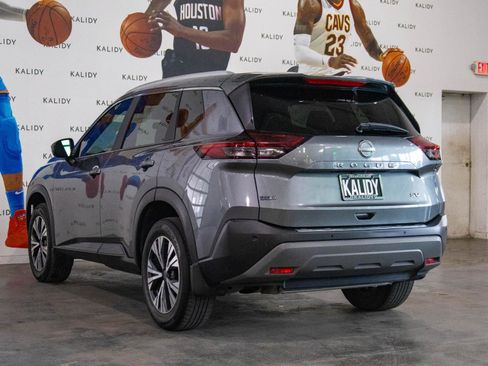 Used 2023 Nissan Rogue SV w/ SV Premium B Package FWD image 22